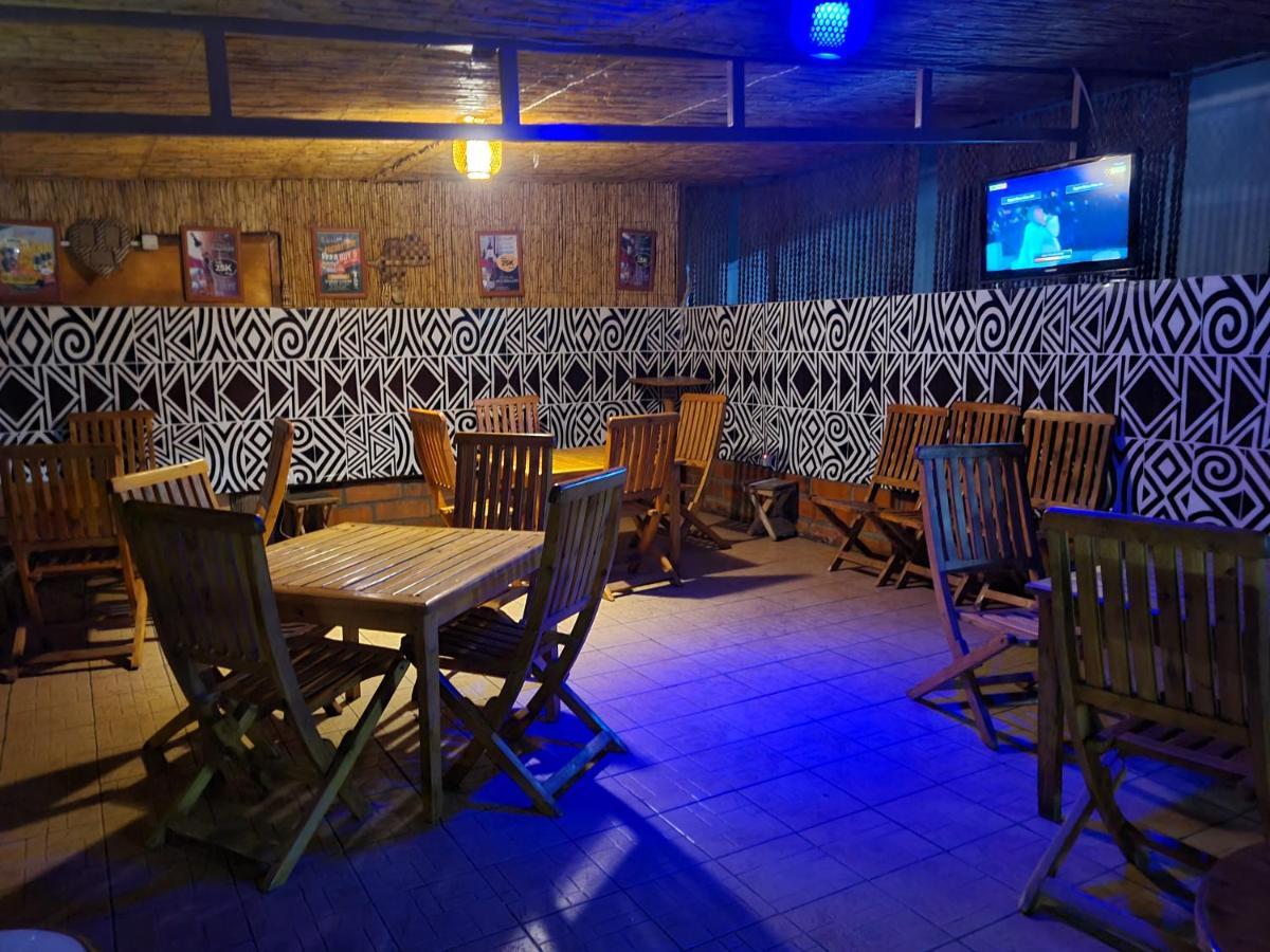 Auberge La Caverne คิกาลี ภายนอก รูปภาพ